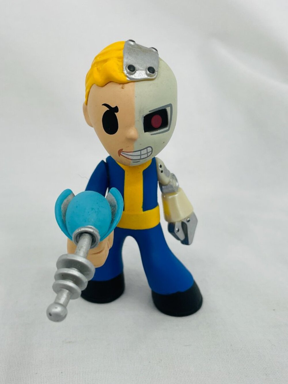 Funko Pop! 2015 Fallout Cyborg Perk Figurine